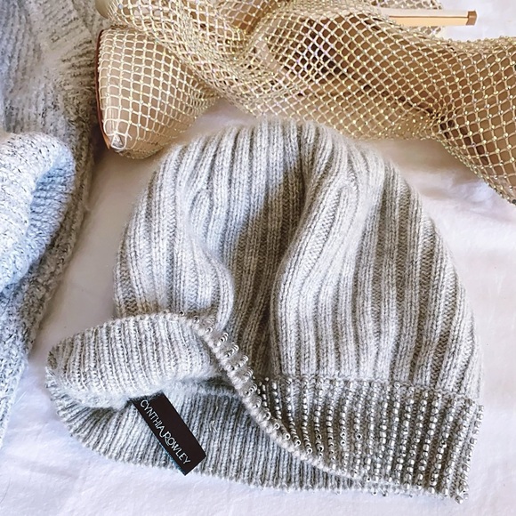 Cynthia Rowley cashmere hat - Picture 9 of 9